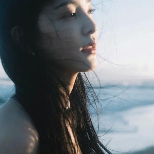 第二个月亮